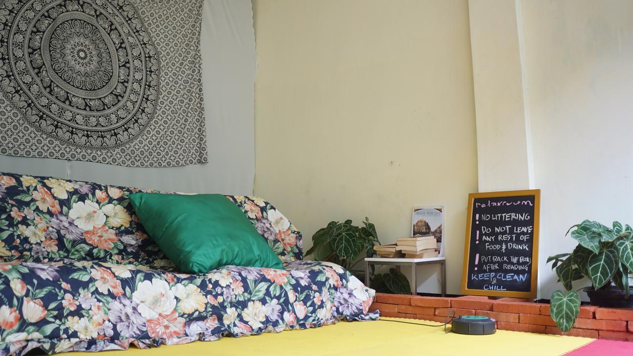 The Sleepingroom Hostel Yogyakarta Ngoại thất bức ảnh