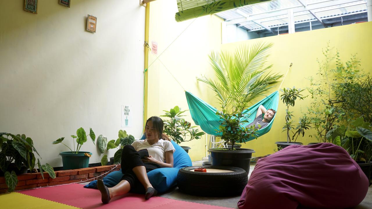 The Sleepingroom Hostel Yogyakarta Ngoại thất bức ảnh