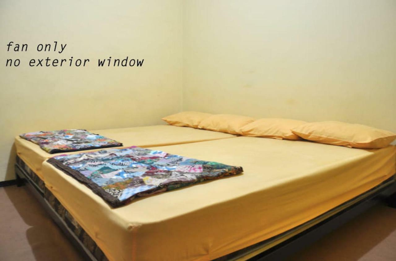The Sleepingroom Hostel Yogyakarta Ngoại thất bức ảnh